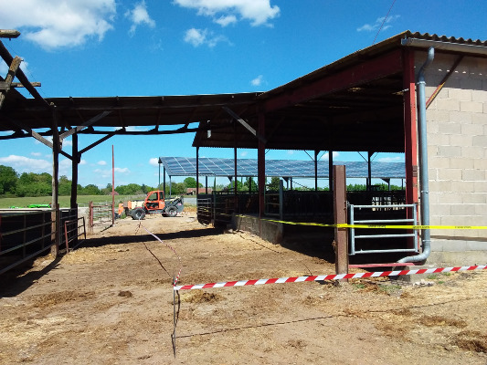 Intervention autour d'une grange de ferme